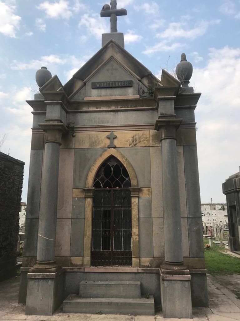 Cementerio Municipal de Azul